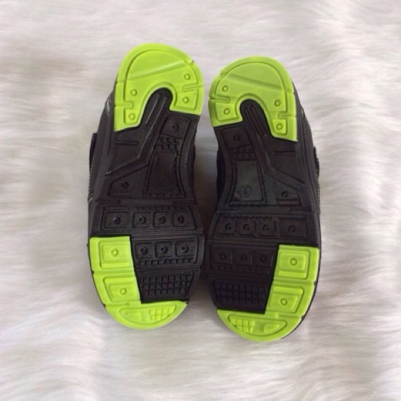 Skull No-Tie Sneakers - Picture 4 of 4